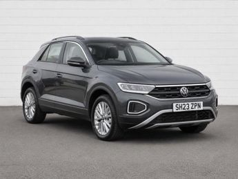 VOLKSWAGEN T-ROC 1.5 TSI Life SUV 5dr Petrol DSG Euro 6 (s/s) (150 ps)