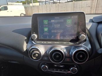 NISSAN JUKE 1.6 N-Connecta SUV 5dr Petrol Hybrid Auto Euro 6 (143 ps)