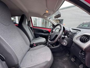 CITROEN C1 1.2 PureTech Flair Hatchback 5dr Petrol Manual Euro 6 (82 ps)