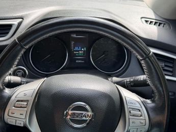 NISSAN QASHQAI 1.6 dCi Tekna SUV 5dr Auto Diesel XTRON 2WD Euro 6 (s/s) (130 ps