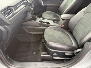 FORD KUGA 2.5h Duratec ST-Line Edition SUV 5dr Petrol Hybrid CVT Euro 6 (s
