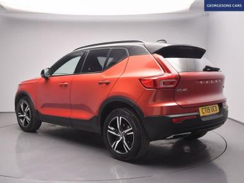 VOLVO XC40 1.5 T3 R-Design SUV 5dr Petrol Auto Euro 6 (s/s) (163 ps)