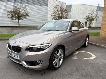 BMW 2 SERIES 2.0 220i Luxury Coupe 2dr Petrol Auto Euro 6 (s/s) (184 ps)-Fact