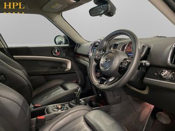 MINI COUNTRYMAN 1.5 Cooper Exclusive SUV 5dr Petrol Steptronic Euro 6 (s/s) (136