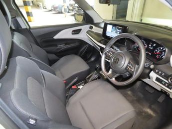 SUZUKI SWIFT 1.2 MHEV Motion Hatchback 5dr Petrol Hybrid CVT Euro 6 (s/s) (82