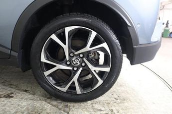 TOYOTA C-HR 1.8 VVT-h Design CVT Euro 6 (s/s) 5dr