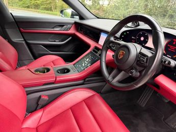 PORSCHE TAYCAN Performance 93kWh 4S Saloon 4dr Electric Auto 4WD (11kW Charger)