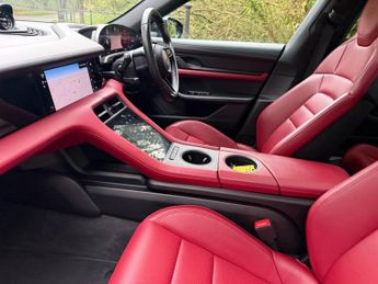 PORSCHE TAYCAN Performance 93kWh 4S Saloon 4dr Electric Auto 4WD (11kW Charger)