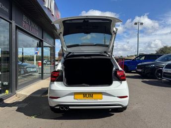 VOLKSWAGEN POLO 2.0 TSI GTI Hatchback 5dr Petrol DSG Euro 6 (s/s) (207 ps) * HUG