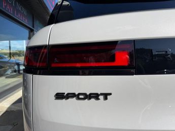 LAND ROVER RANGE ROVER SPORT 3.0 D300 MHEV Dynamic SE SUV 5dr Diesel Auto 4WD Euro 6 (s/s) (3