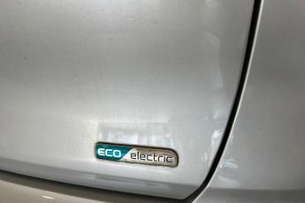 KIA NIRO 64kWh 3 SUV 5dr Electric Auto (201 bhp) Reverse Camera, Rear Par