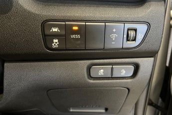 KIA NIRO 64kWh 3 SUV 5dr Electric Auto (201 bhp) Reverse Camera, Rear Par