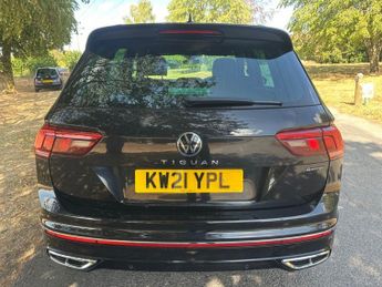VOLKSWAGEN TIGUAN 2.0 TDI R-Line SUV 5dr Diesel DSG 4Motion Euro 6 (s/s) (200 ps)