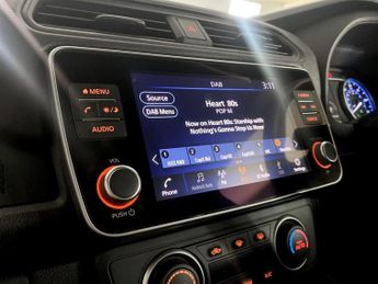 NISSAN LEAF 39kWh Acenta Hatchback 5dr Electric Auto (150 ps)