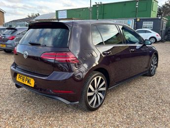 VOLKSWAGEN GOLF 1.4 TSI 8.7kWh GTE Advance Hatchback 5dr Petrol Plug-in Hybrid D