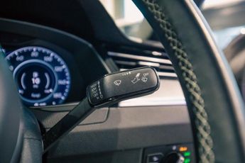 VOLKSWAGEN ARTEON R-LINE TDI 4MOTION DSG
