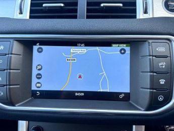 LAND ROVER RANGE ROVER EVOQUE 2.0 TD4 SE Tech SUV 5dr Diesel Auto 4WD Euro 6 (s/s) (180 ps)