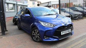 Toyota Yaris 1.5 VVT-h Design Hatchback 5dr Petrol Hybrid E-CVT Euro 6 (s/s) 