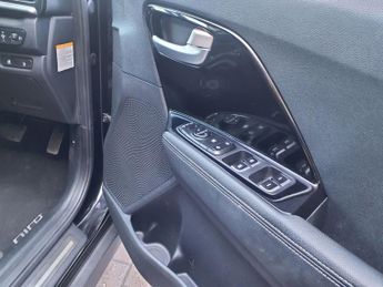 KIA NIRO 64kWh 3 SUV 5dr Electric Auto (201 bhp)