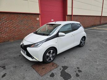 TOYOTA AYGO 1.0 VVT-i x-clusiv3 Hatchback 5dr Petrol x-shift Euro 6 (Safety 