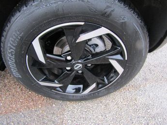 NISSAN JUKE 1.6 N-Connecta SUV 5dr Petrol Hybrid Auto Euro 6 (143 ps)