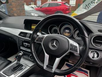 MERCEDES-BENZ C CLASS 2.1 C220 CDI BlueEfficiency Sport Saloon 4dr Diesel G-Tronic+ Eu