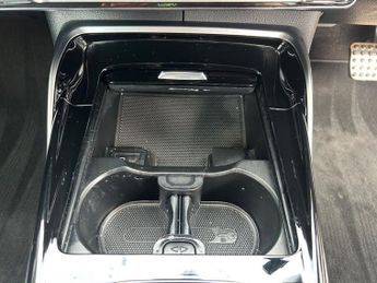 MERCEDES-BENZ A CLASS 2.0 A35 AMG Edition (Premium Plus) Hatchback 5dr Petrol 7G-DCT 4