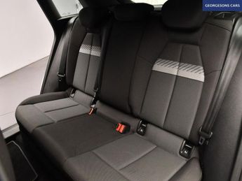 AUDI Q4 E-TRON 50 Sport SUV 5dr Electric Auto quattro 82kWh (299 ps)