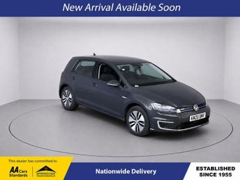 VOLKSWAGEN E-GOLF 35.8kWh e-Golf Hatchback 5dr Electric Auto (136 ps)