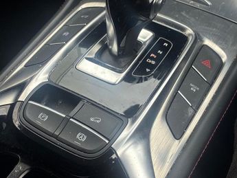 MG MG HS 1.5 T-GDI Trophy SUV 5dr Petrol DCT Euro 6 (s/s) (162 ps)