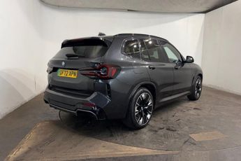 BMW IX3 80kWh M Sport Pro SUV 5dr Electric Auto (286 ps) Panoramic Glass