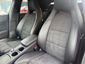 MERCEDES-BENZ CLA 2.1 CLA220d AMG Line Night Edition (Plus) Coupe 4dr Diesel 7G-DC
