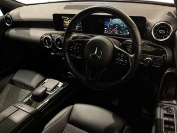 MERCEDES-BENZ A CLASS 1.5 A180d SE Hatchback 5dr Diesel 7G-DCT Euro 6 (s/s) (116 ps)