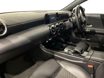 MERCEDES-BENZ A CLASS 1.5 A180d SE Hatchback 5dr Diesel 7G-DCT Euro 6 (s/s) (116 ps)