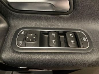 MERCEDES-BENZ A CLASS 1.5 A180d SE Hatchback 5dr Diesel 7G-DCT Euro 6 (s/s) (116 ps)