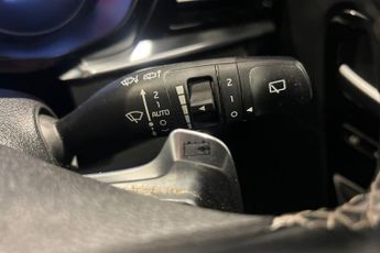 KIA NIRO 64kWh 4+ SUV 5dr Electric Auto (201 bhp) Reverse Camera, Front /