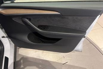 TESLA MODEL Y (Dual Motor) Long Range SUV 5dr Electric Auto 4WDE (384 bhp) Exp