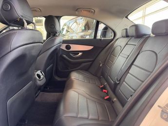 MERCEDES-BENZ C CLASS 2.0 C220d Sport Saloon 4dr Diesel G-Tronic+ Euro 6 (s/s) (194 ps