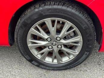TOYOTA YARIS 1.5 VVT-h Icon Hatchback 5dr Petrol Hybrid E-CVT Euro 6 (s/s) (1