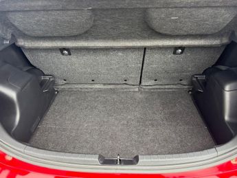 TOYOTA YARIS 1.5 VVT-h Icon Hatchback 5dr Petrol Hybrid E-CVT Euro 6 (s/s) (1