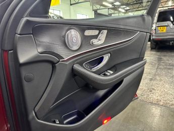 MERCEDES-BENZ E CLASS 2.0 E220d AMG Line (Premium Plus) Estate 5dr Diesel G-Tronic+ Eu