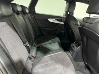 AUDI A4 AVANT 2.0 TDI S line Estate 5dr Diesel S Tronic quattro Euro 6 (s/s) (