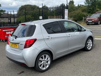 TOYOTA YARIS 1.5 VVT-h Excel Hatchback 5dr Petrol Hybrid E-CVT Euro 6 (15in A