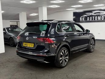 VOLKSWAGEN TIGUAN 2.0 BiTDI R-Line Tech SUV 5dr Diesel DSG 4Motion Euro 6 (s/s) (2