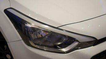 HYUNDAI I20 1.2 Blue Drive SE Hatchback 5dr Petrol Manual Euro 6 (s/s) (84 p