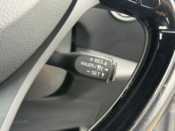 TOYOTA C-HR 1.8 VVT-h Excel SUV 5dr Petrol Hybrid CVT Euro 6 (s/s) (122 ps)