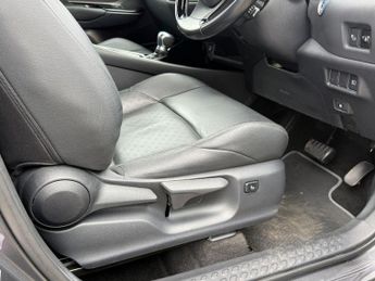 TOYOTA C-HR 1.8 VVT-h Excel SUV 5dr Petrol Hybrid CVT Euro 6 (s/s) (122 ps)