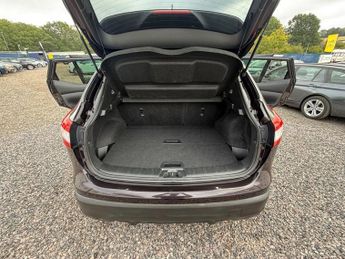NISSAN QASHQAI 1.2 DIG-T n-tec+ SUV 5dr Petrol XTRON 2WD Euro 5 (s/s) (115 ps)