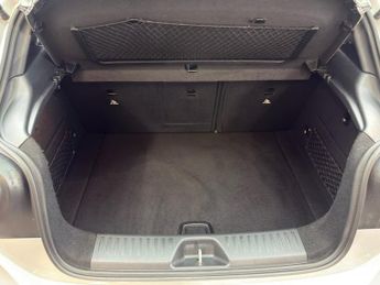 MERCEDES-BENZ A CLASS 2.1 A200d AMG Line Hatchback 5dr Diesel 7G-DCT Euro 6 (s/s) (136