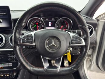 MERCEDES-BENZ A CLASS 2.1 A200d AMG Line Hatchback 5dr Diesel 7G-DCT Euro 6 (s/s) (136